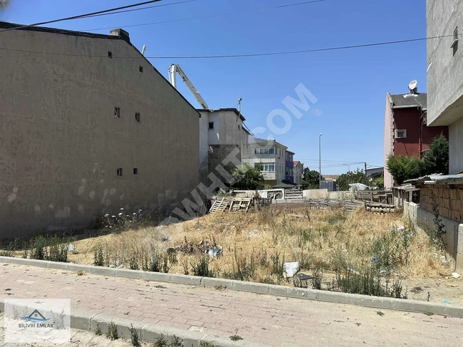 Land opportunity, building permit for 6 residential floors, beautiful location, at a reasonable price.
