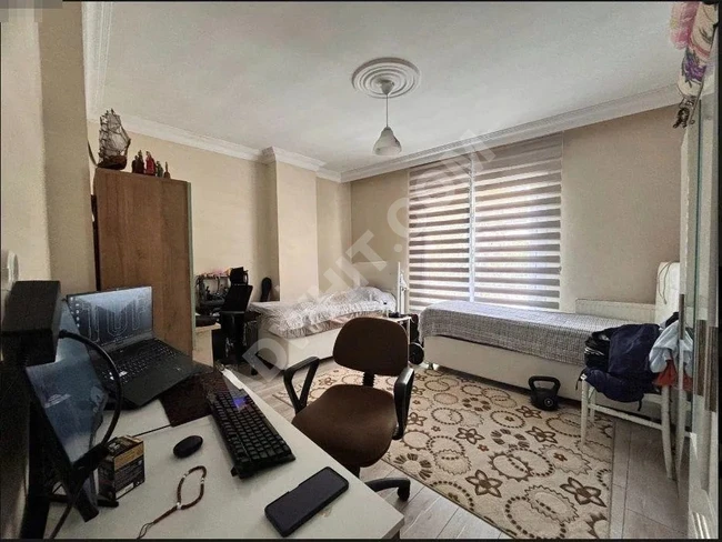 3+1 apartment near Fatih Street in Yenibosna, Çoabnçeş neighborhood