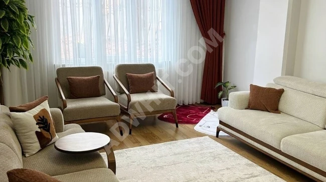 ACİL SATILIK CADDE ÜSTÜ KREDİLİ ASANSÖRLÜ GENİŞ 3+1 DAİRE