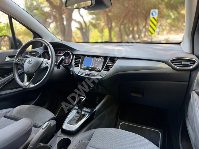 2023 HATASIZ BOYASIZ 24 BİN KM CROSSLAND 1.2T ELEGANCE CAM TAVAN