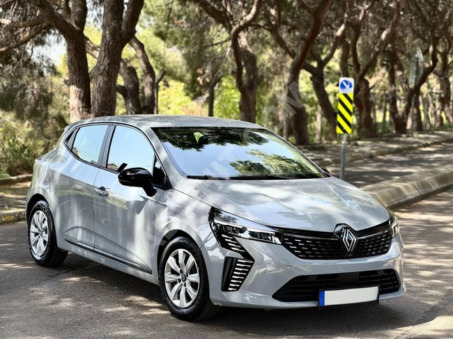 2023 38 BİN KM CLİO 1.0 Tce TESLA EKRAN NARDO GREY MAKYAJLI KAS