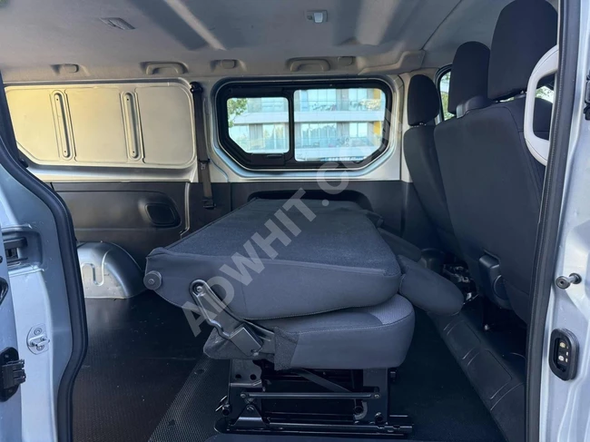 AKCAR-RENAULT TRAFİC 5+1 OTOMATİK-HATASIZ BOYASIZ-EKRANLI-KAMERA