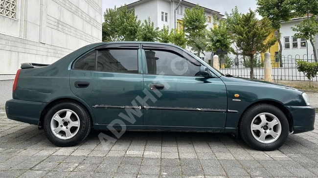 سيارة HYUNDAİ ACCENT 1.5İ GL موديل 2000 أوتوماتيك/ بمسافة 290 ألف كم