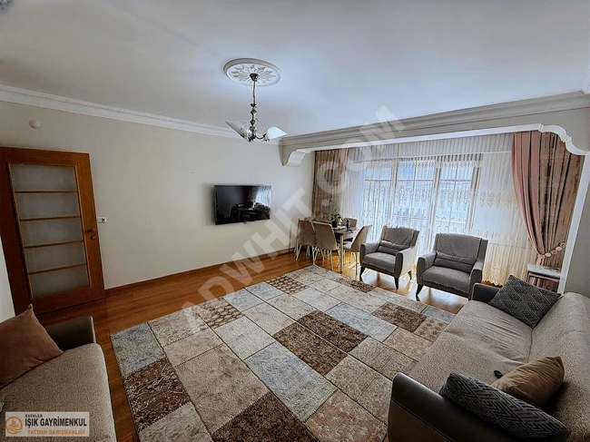 IŞIK EMLAK GÜVENCESİYLE SATILIK GENİŞ FERAH 3+1 DAİRE