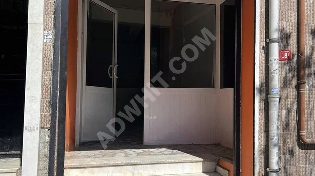 مستودع / محل تجاري للإيجار بمساحة 130 متر مربع