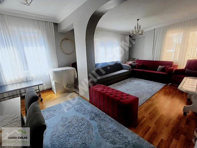 دوبلكس 3+1 قريب من المتروبوس - الواجهة الأمامية