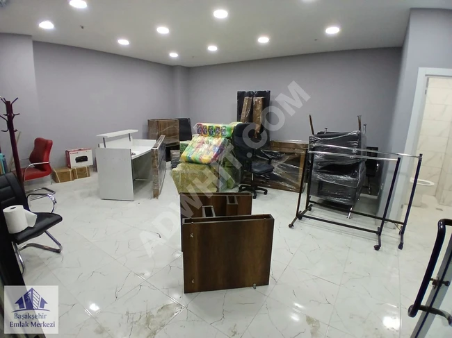 İnönü Mahallesi İstanbul Suites AVM 40 m2 Satılık Dükkan