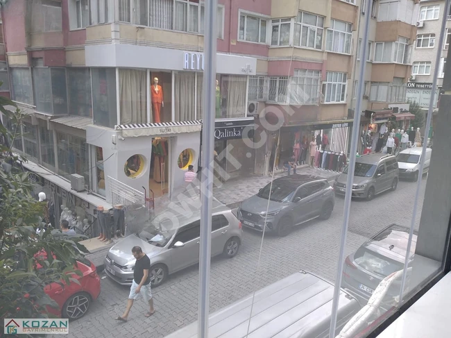 Güngören Meryem Ana Çarşısında İki sokağa Cepheli Fırsat Dükkanı