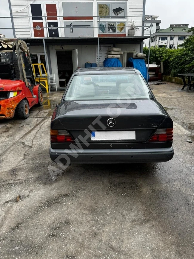HOŞEL OTOMOTİV,DEN 1988 MODEL MERCEDES 300 D