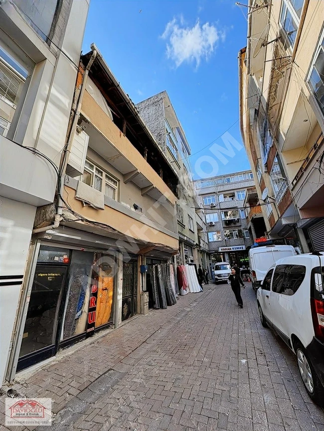 مبنى كامل للبيع في مركز تجار الأقمشة في ZEYTİNBURNU