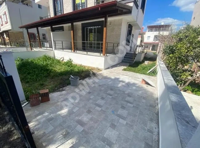 Seferihisar Doğanbey De Denize 350Mt Bahçeli Satılık 3+1 Villa