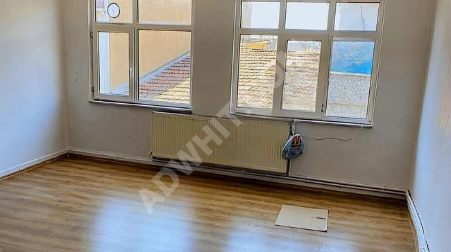 FATİH EVLİYATA SOK 2+1 ÇİFT CEPHE 90 METRE KARE 3.KAT 25.000TL