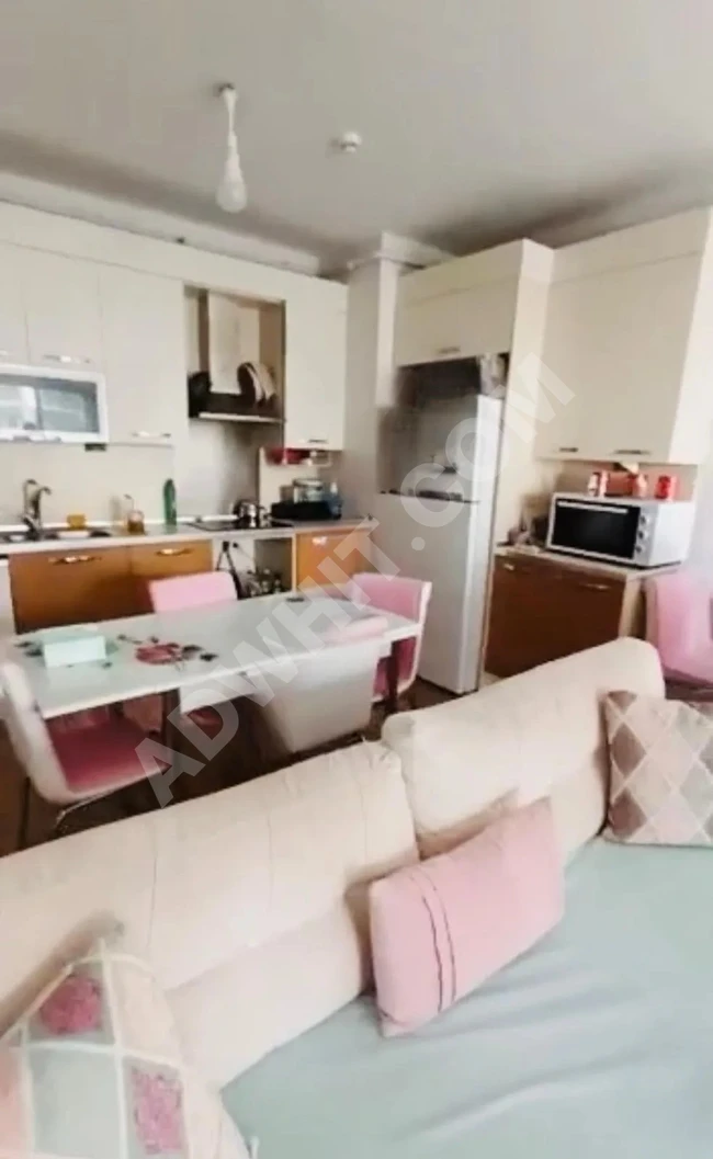 Esenyurt Kristal Şehir Gök Evler Sitesinde Satılık 2+1 8 Kat Satılık Daire