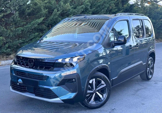 HEMEN TESLİM ADETLİ %0.99 ORAN 36AY VADE 2025 RIFTER GT 0KM'