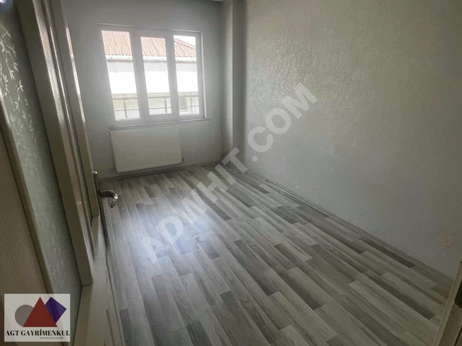 Anadolu Mahallesi Satılık 2+1 Ara Kat