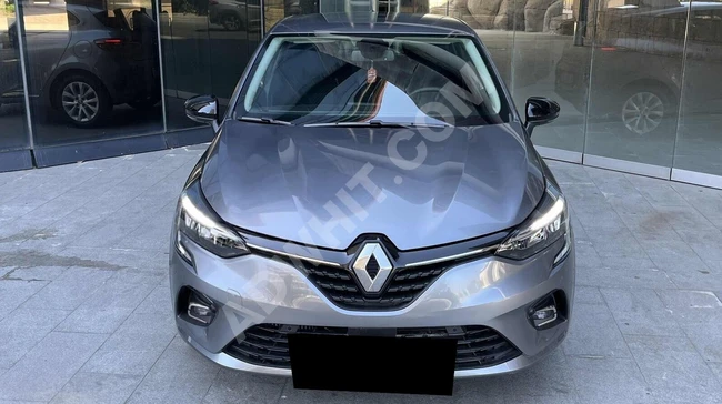 2023/Renault Clio/1.0TCE Touch/ HATASIZ BOYASIZ TRAMERSİZ/TEMİZ