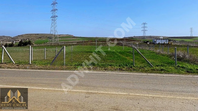 Investment opportunity: a plot of land with an area of 414 square meters on the main street in Silivri Kadıköy.