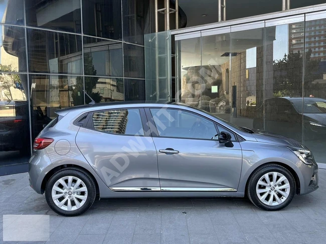 2023/Renault Clio/1.0TCE Touch/ HATASIZ BOYASIZ TRAMERSİZ/TEMİZ