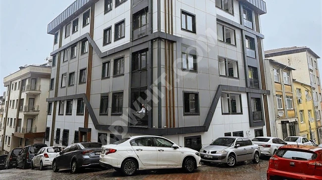 شقة جديدة 2+1 للبيع بمبنى جديد في 4LEVENT EMNİYETEVLER