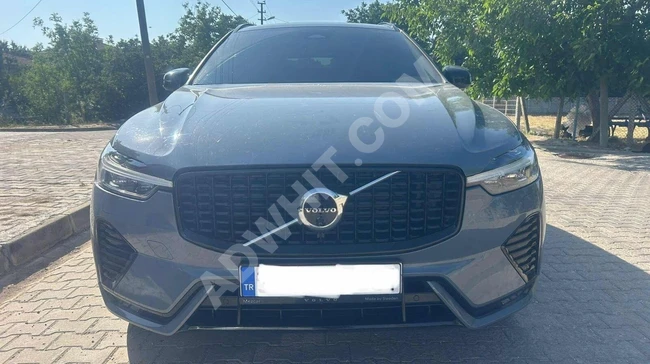 سيارة VOLVO XC60 PLUS موديل 2023 - بدون حوادث بدون طلاء أصلي، بمسافة 28,000 كم.