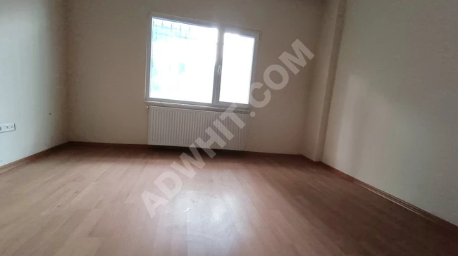 K.ÇEKMECE SEFAKÖY TEVFİKBEYDE SATILIK DAİRE 1+1 İSKANLI BAHÇELİ