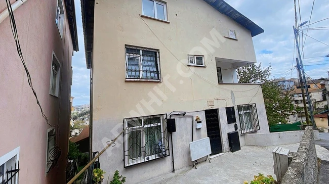 مبنى مكون من 4 طوابق للبيع في حي BEYKOZ ÇUBUKLU