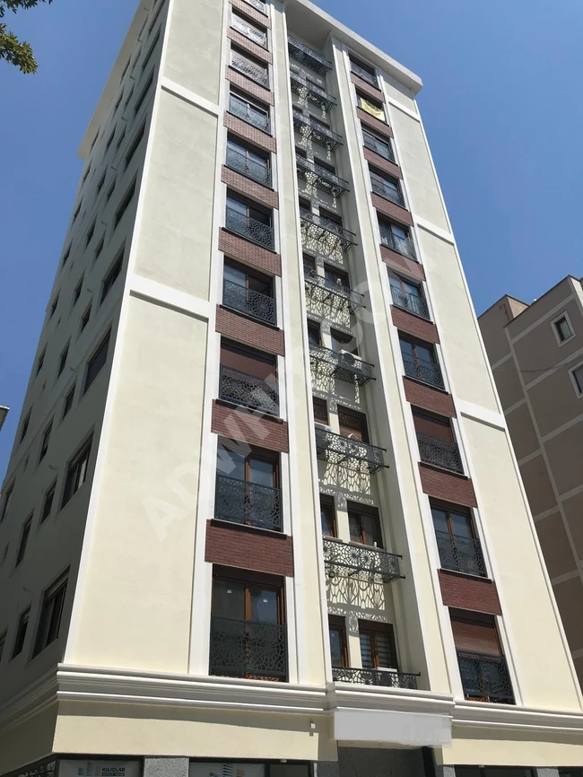 KOZYATAĞI METRO DURAĞI. ACIBADEM HAS. VE CURİ PARKINA KOMŞU 2+1
