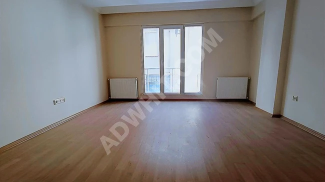 2+1 apartment with an area of 85 square meters, with a balcony and housing permit, elevated ground floor in SEFAKÖY TEYFİKBEY.