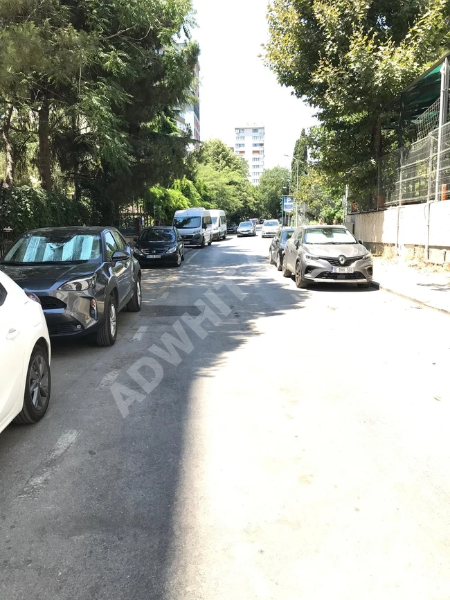 KOZYATAĞI METRO DURAĞI. ACIBADEM HAS. VE CURİ PARKINA KOMŞU 2+1