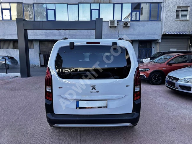 2023 MODEL GT PAKET PEUGEOT RİFTER OTOMATİK CAM TAVANLI