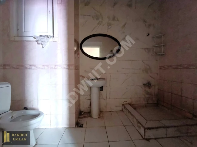 FATİH AKSARAY MAHLESİNDE SATILIK FIRSAT DAİRE İSKANLI 1 KAT 3+1