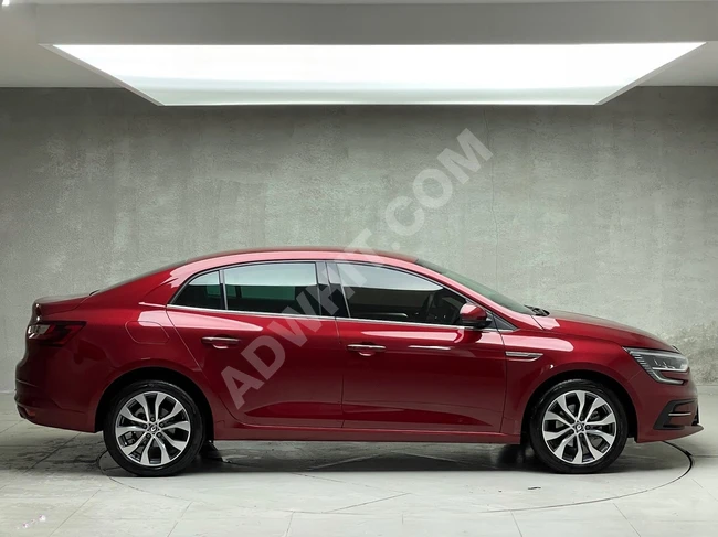 2024 RENAULT MEGANE HATASIZ BOYASIZ TRAMERSİZ 1.59 KREDİ