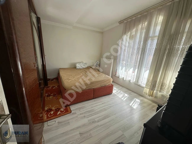 A.Hisarı'nda Ana Cadde Cepheli 250m2 Arsa İçerisinde 2 Katlı