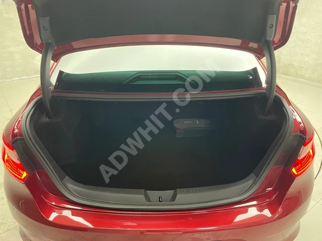 2024 RENAULT MEGANE HATASIZ BOYASIZ TRAMERSİZ 1.59 KREDİ