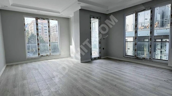 BEYLİKDÜZÜ YAKUPLU DA E5 5dk SİTE İÇİNDE LÜX SATILIK 3+1 DAİRE
