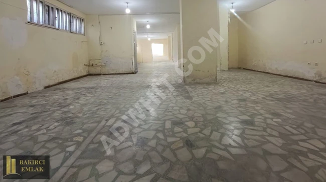 K.ÇEKMECE SEFAKÖY TEVFİKBEYDE KİRALIK DÜKKAN 150M2 YARI BODRUM