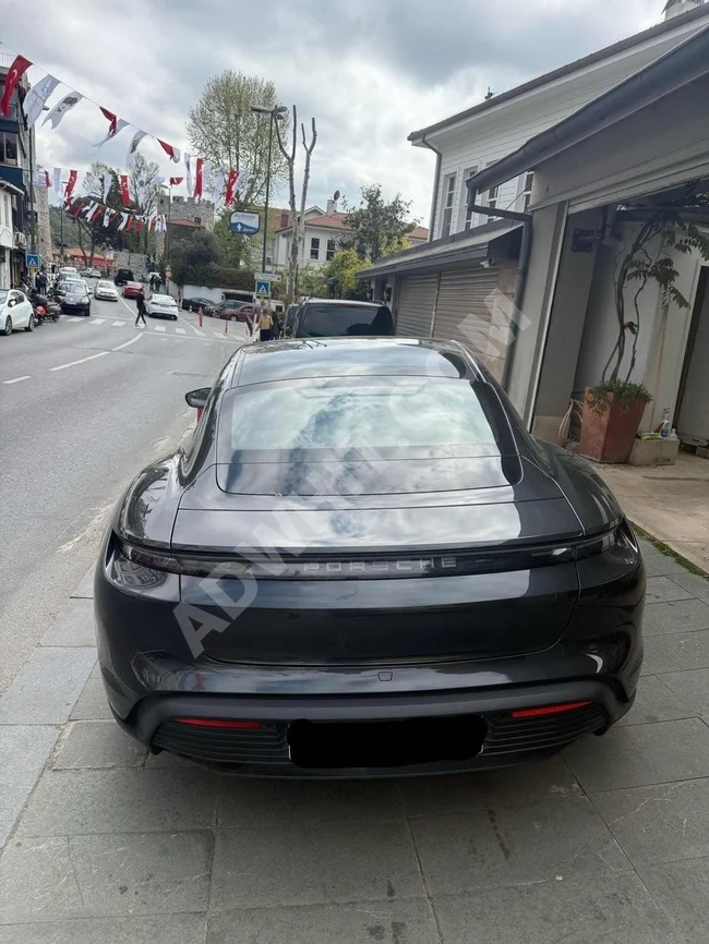 OTOMOBİLCİ 2024 TAYCAN 4S HATASIZ BOYASIZ TRAMERSİZ BAYİ ÇIKIŞ