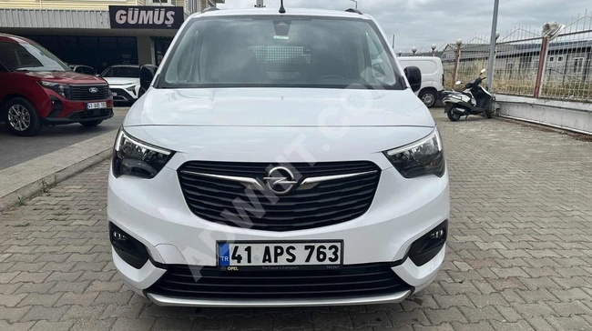 2023 MODEL OPEL COMBO 42.000 KM HATASIZ DİZEL OTOMATİK