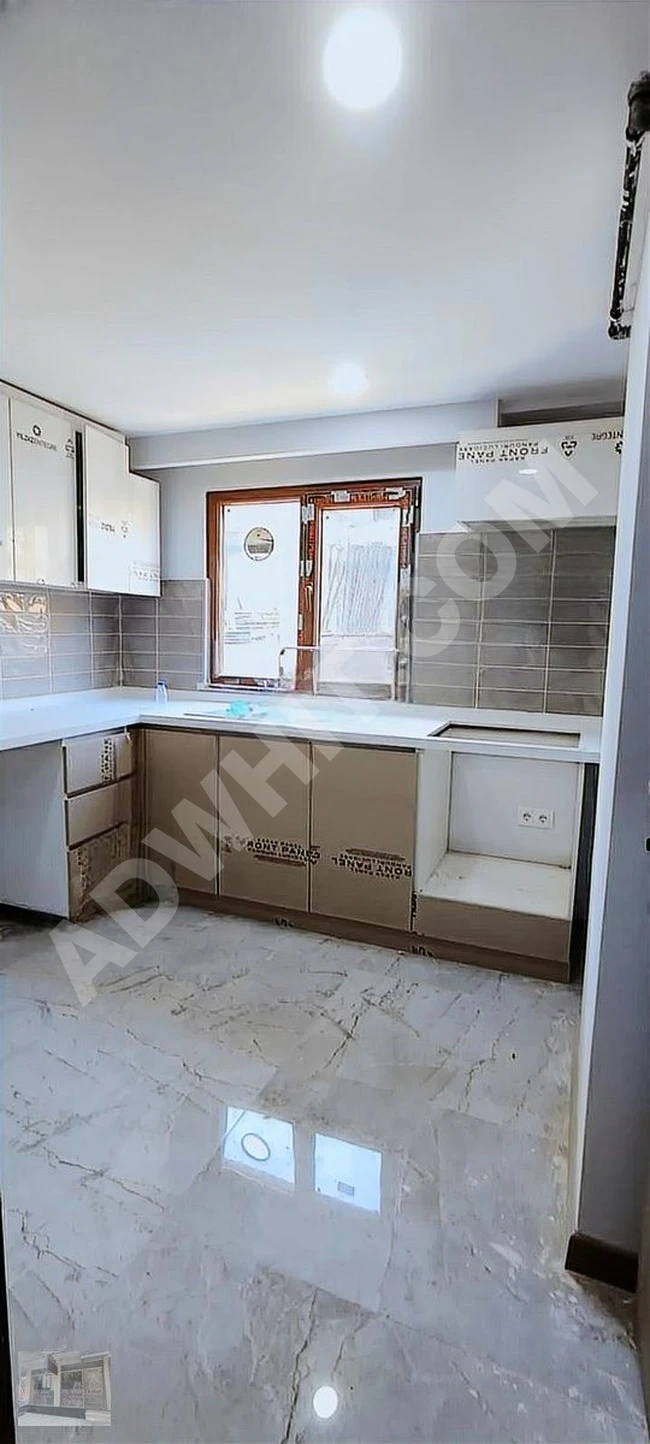 BAHÇELİEVLER ÇAVUŞPAŞADA YENİ SİTEDE OTOPARKLI SATILIK 2+1 DAİRE