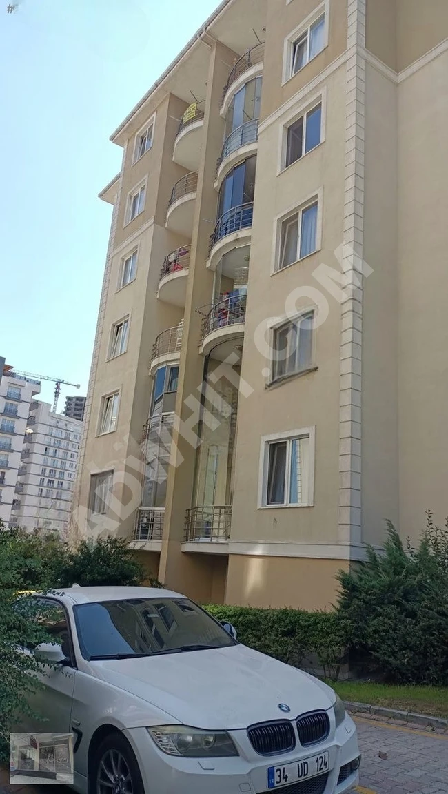 YEŞİLHASBAHÇE KONAKLARINDA 3+1 KİRALIK DAİRE