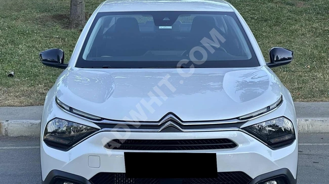 1.99 KREDİ DEĞİŞENSİZ HASARSIZ 49 BİNDE 2023 C4 X OTOMATİK