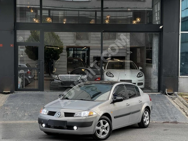 Vogue AutomobiLe RenauLt Megane