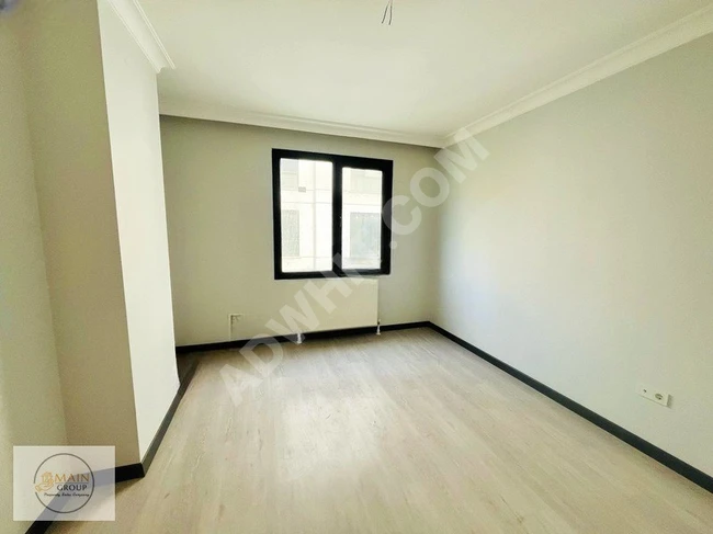 KAVAKLIDA YENİ 3+1 KISA KATLI HAVUZLU OTOPARKLI SİTE