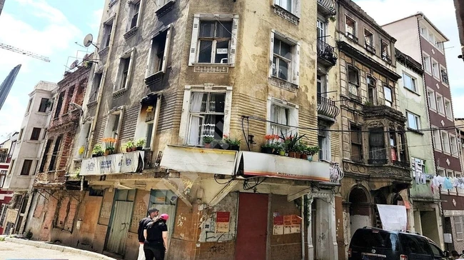 MEHAL YAPI TAKSİM MEYDANA 2 DK YÜRÜME MESAFESİNDE UYGUN YATIRIM