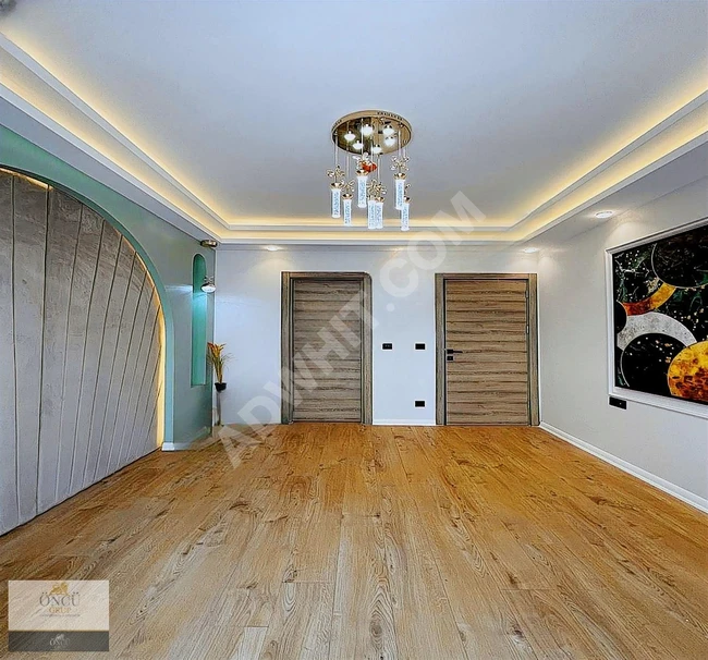 ÖNCÜDEN BEYLİKDÜZÜ'NDE FUL DONANIMLI SİTE İÇİNDE 3+1 GENİŞ DAİRE