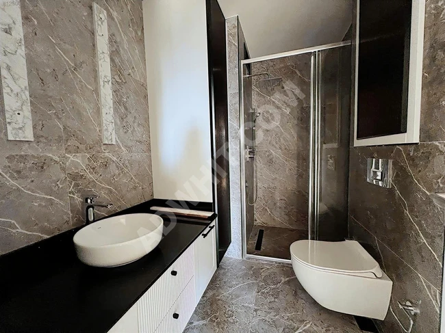SUADİYE'DE SATILIK 3+1 BOŞ SIFIR DAİRE BALKONLU MARMARAYA 3 DK