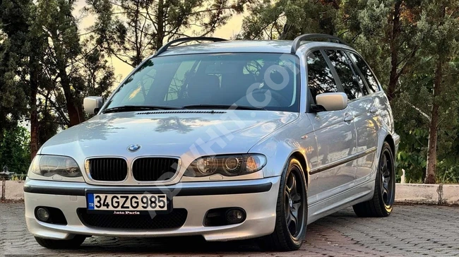 Auto Paris 2002 Model Bmw 3.30 D Touring Recaro