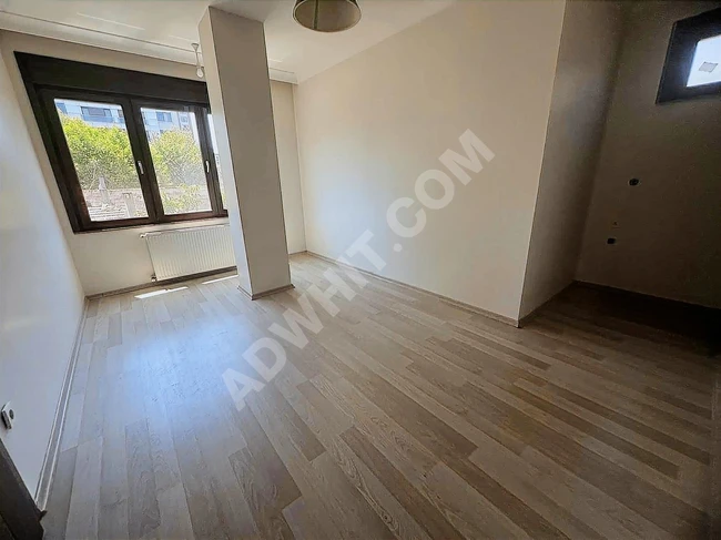 ALKAYA'DAN SUADİYE'DE SATILIK 1+1 BALKONLU BOŞ DAİRE CADDEYE 5DK