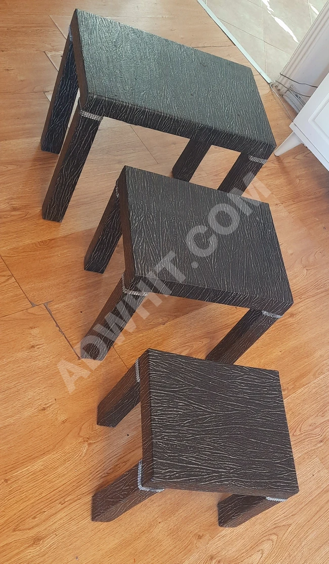 3 farklı boyutta masalar