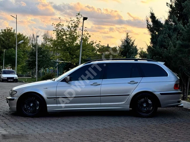 Auto Paris 2002 Model Bmw 3.30 D Touring Recaro